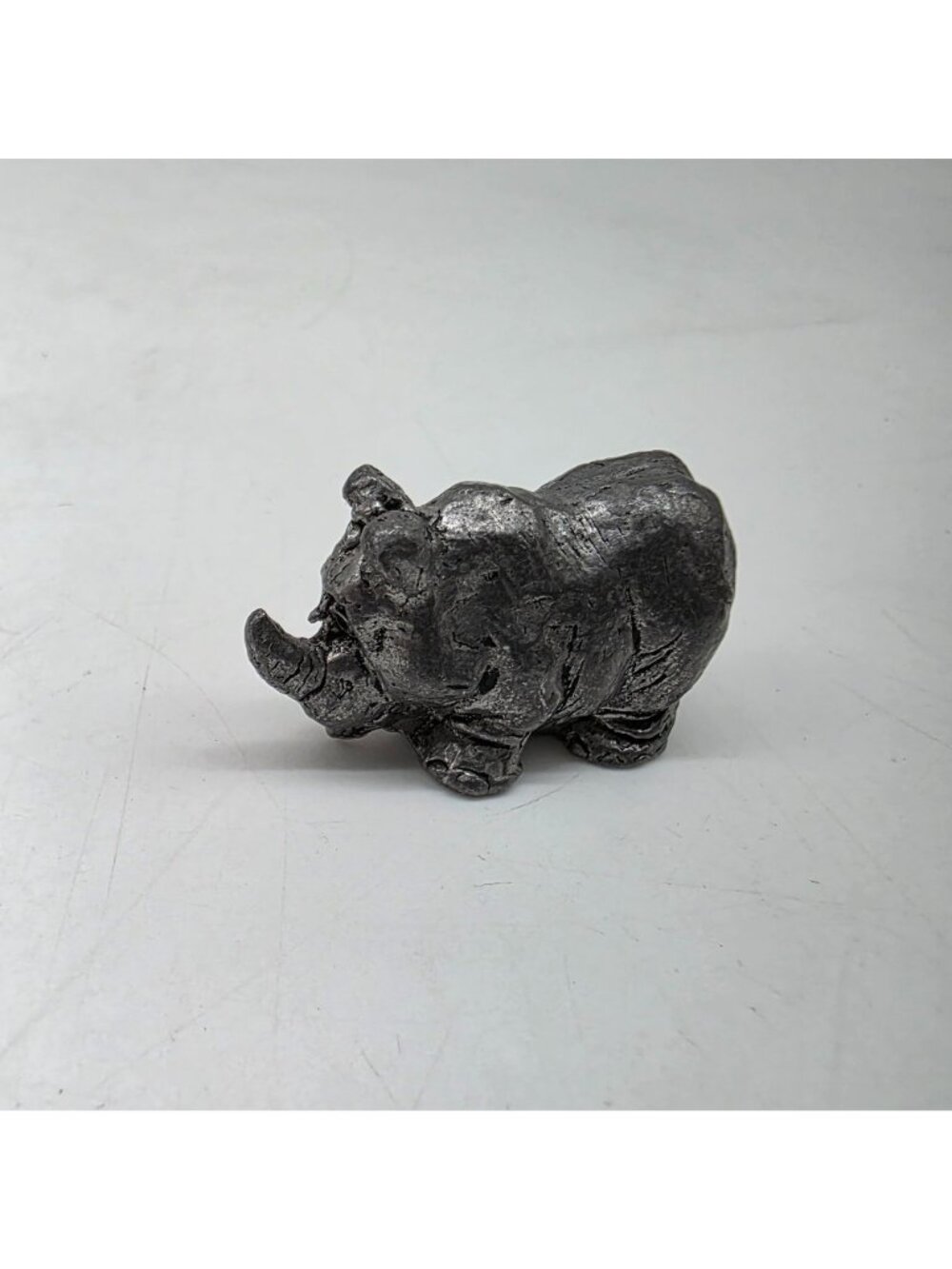 Small Pewter Rhinoceros Figurine Handcrafted For Display Or Collectors 1.5" - Picture 4 of 8